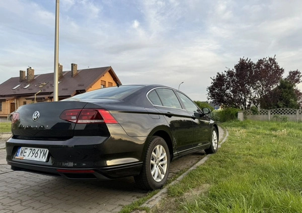 Volkswagen Passat cena 79700 przebieg: 133000, rok produkcji 2020 z Tarnogród małe 781